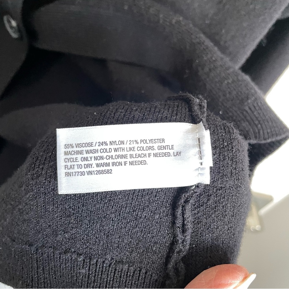 🌟FUTURE COLLECTIVE🌟Black Button-Up Cardigan, Small - Picture 3 of 4